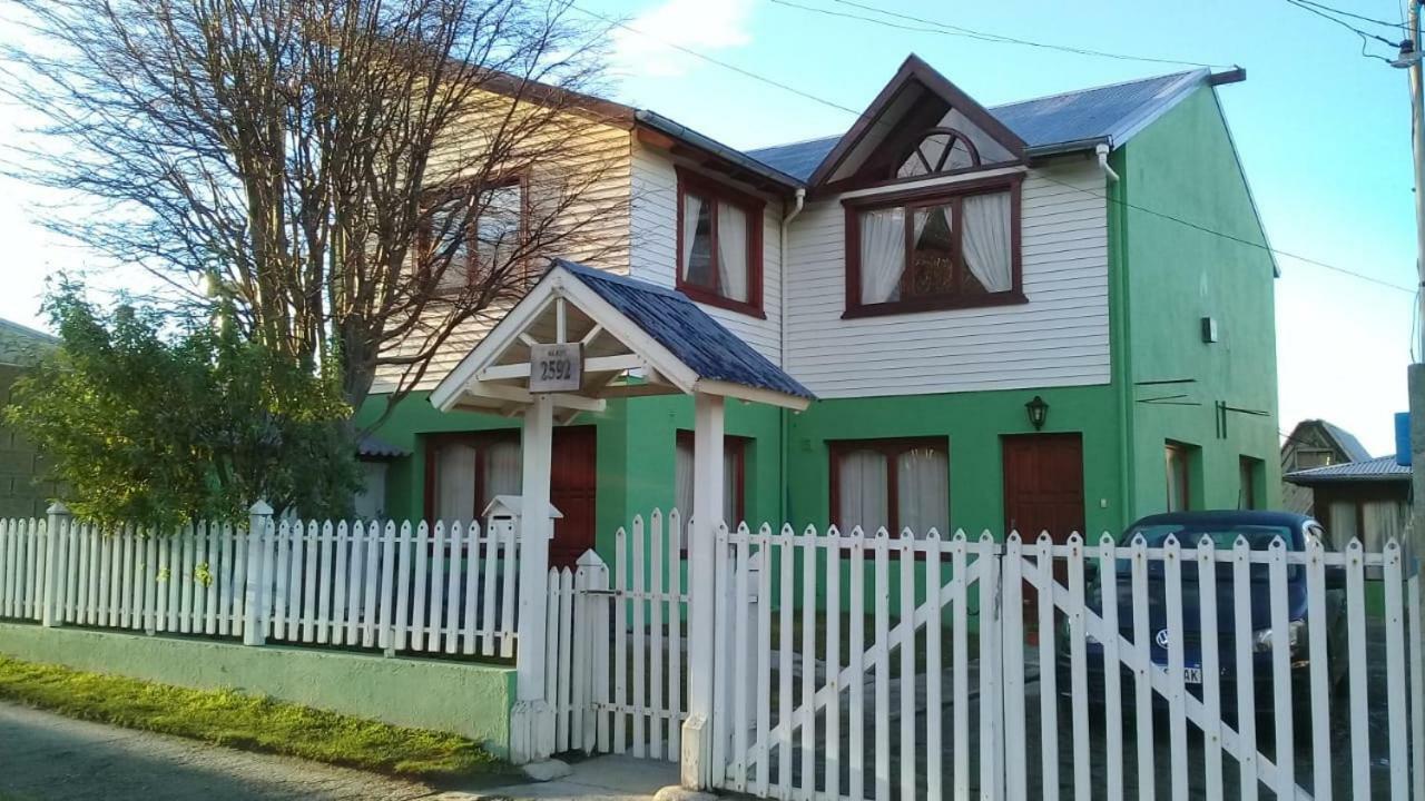 Selknam Apartment Ushuaia Exterior photo
